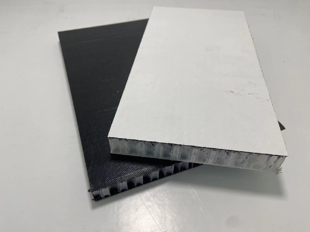 CFRT熱塑復(fù)合蜂窩板