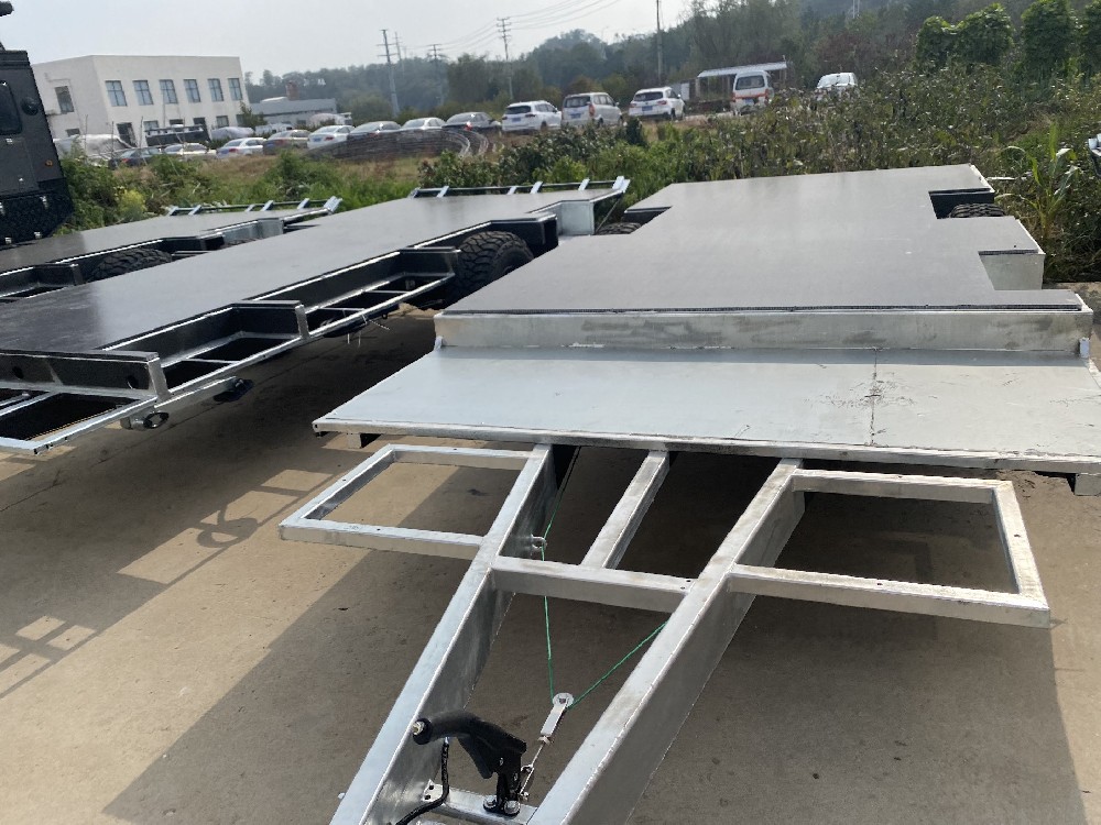 15mm蜂窩板在房車(chē)地板的應(yīng)用